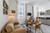 Apartment in Cannes - LAT1101 / Logement situé à deux pas de la plage