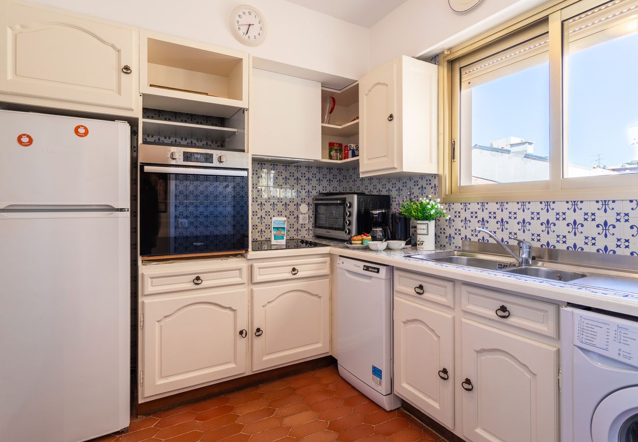 Apartment in Cannes - DEB5515 / Confortable 3 pièces a 100m de la plage