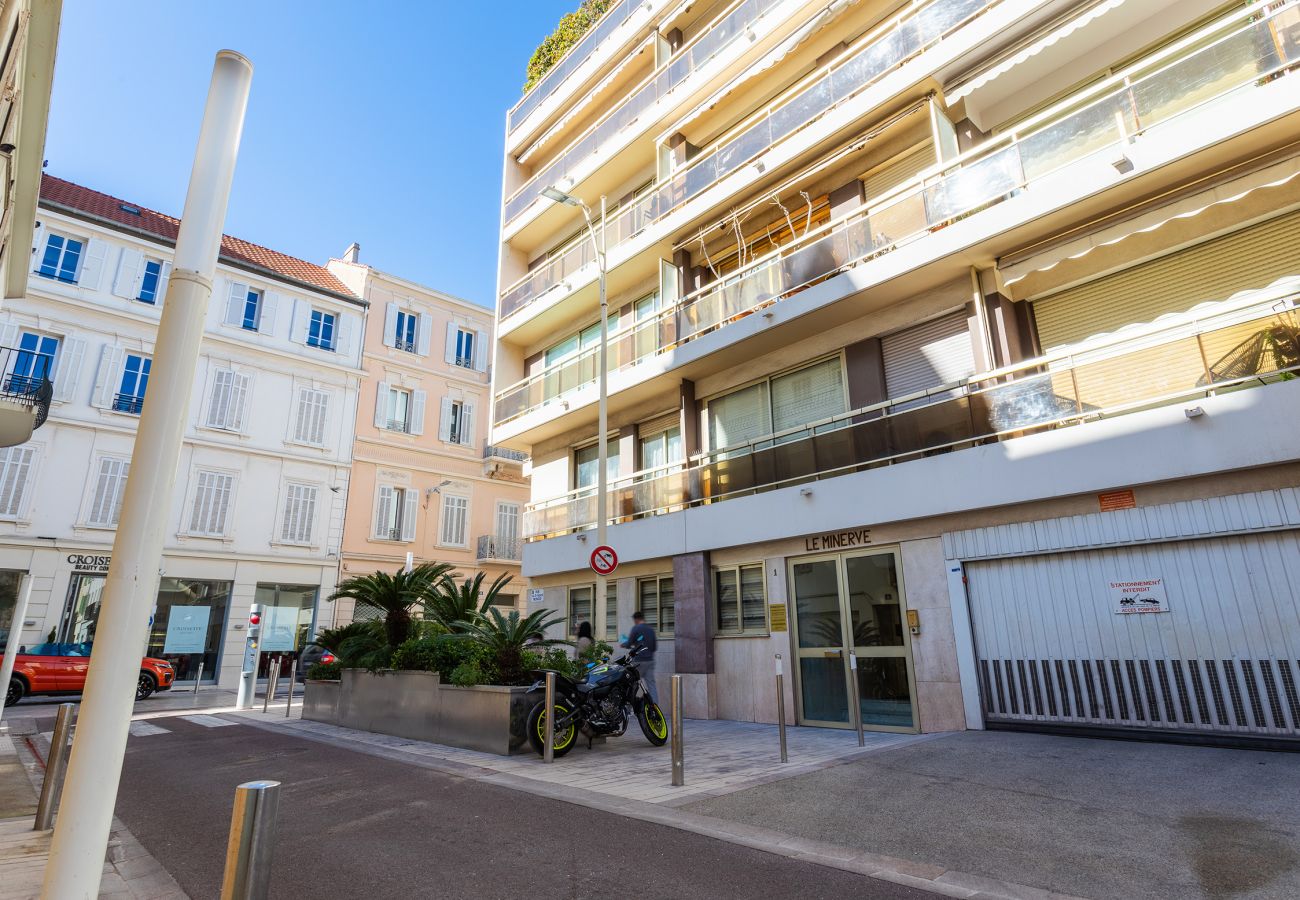 Apartment in Cannes - DEB5515 / Confortable 3 pièces a 100m de la plage