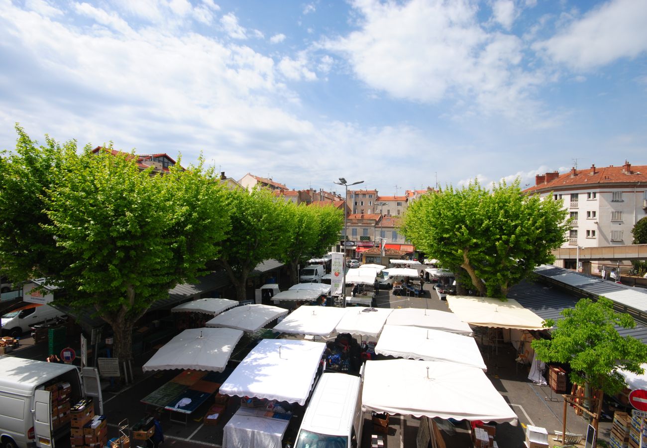 Apartment in Cannes - GIB262 /  Charmant logement situé Place Gambetta