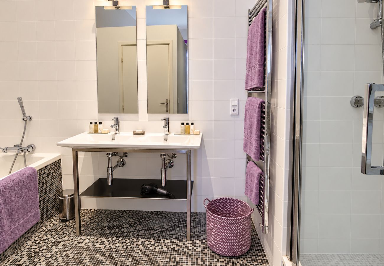 Apartment in Cannes - CIR3374 / SPACIEUX 3 PIECES RUE D'ANTIBES / LE CID