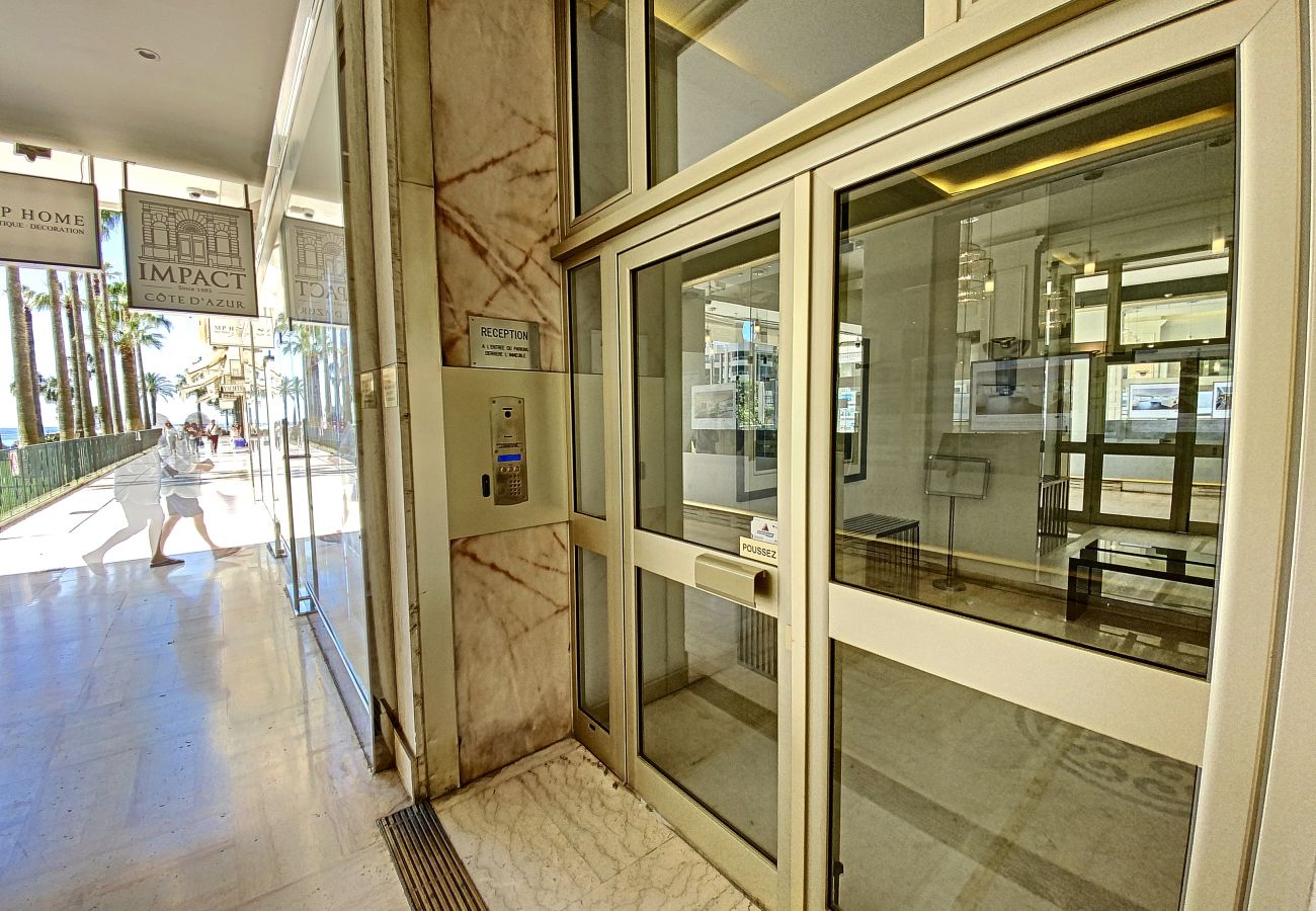 Studio in Cannes - VEN1182 / Residence Grand Hotel / 1P