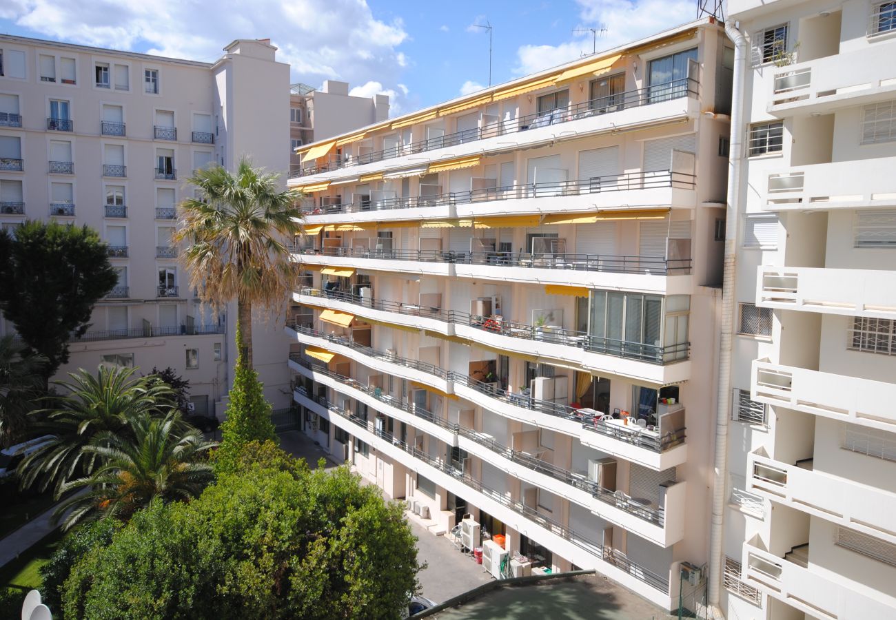 Apartment in Cannes - SOM2151 / Palais Rouaze / 2P