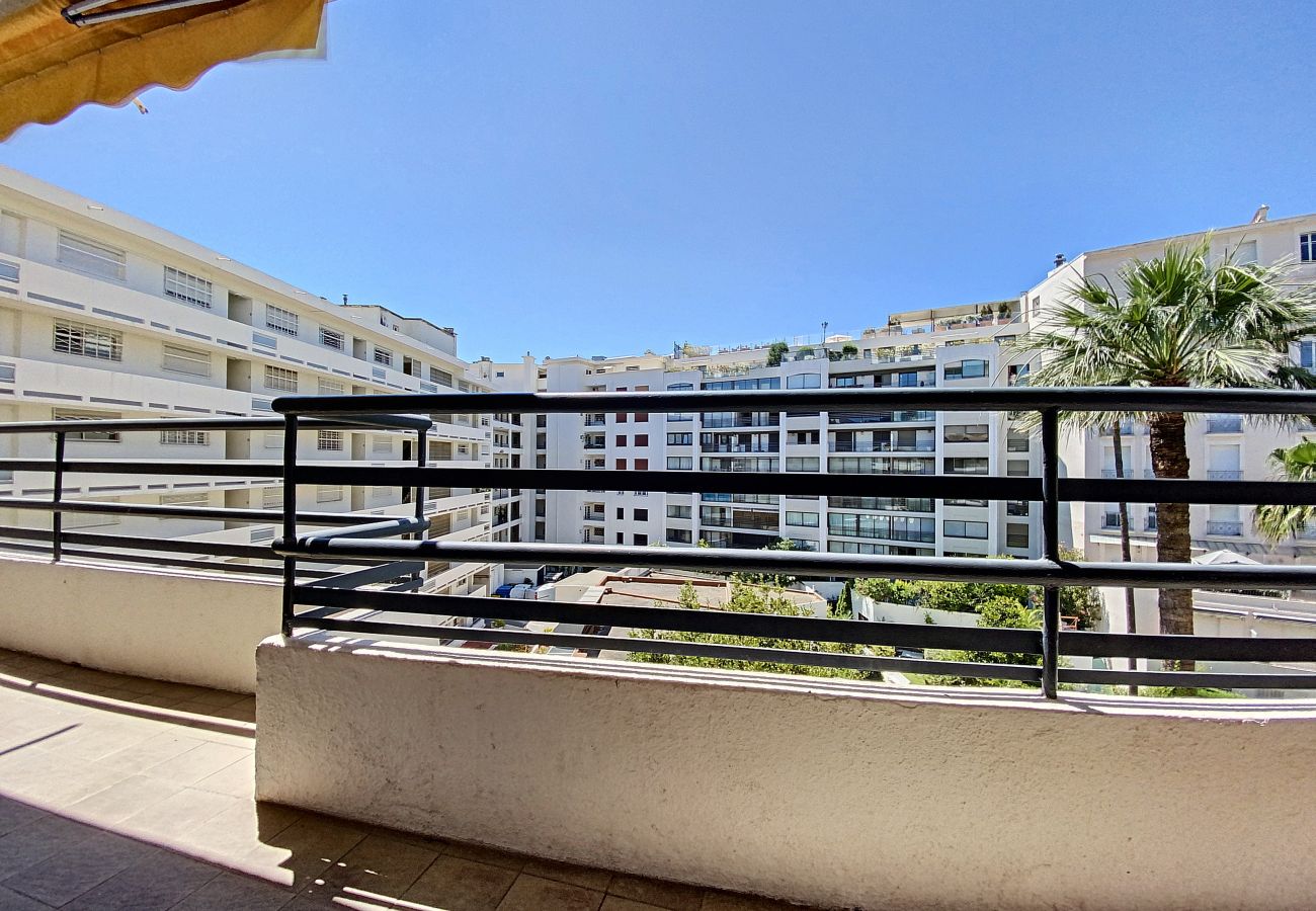Apartment in Cannes - SOM2151 / Palais Rouaze / 2P
