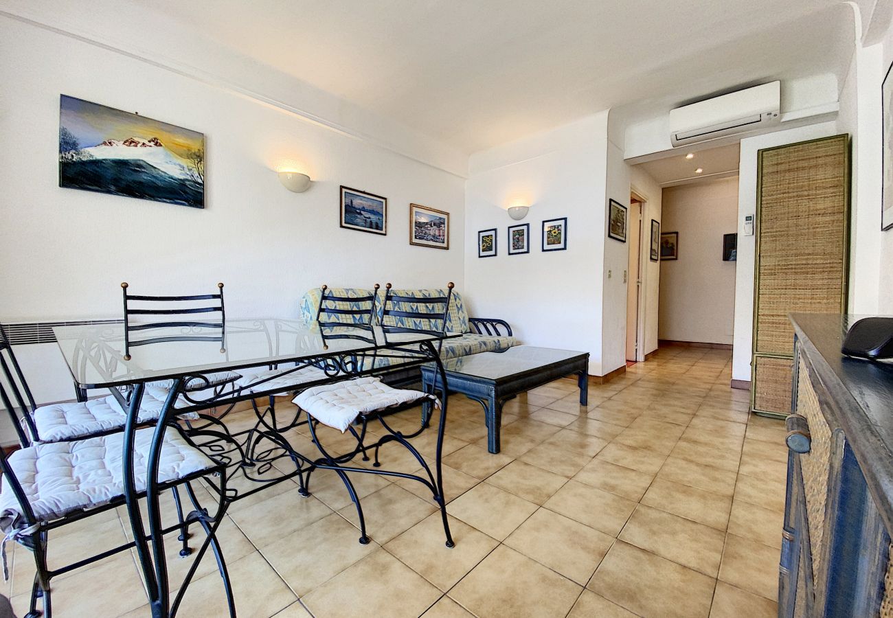 Apartment in Cannes - SOM2151 / Palais Rouaze / 2P