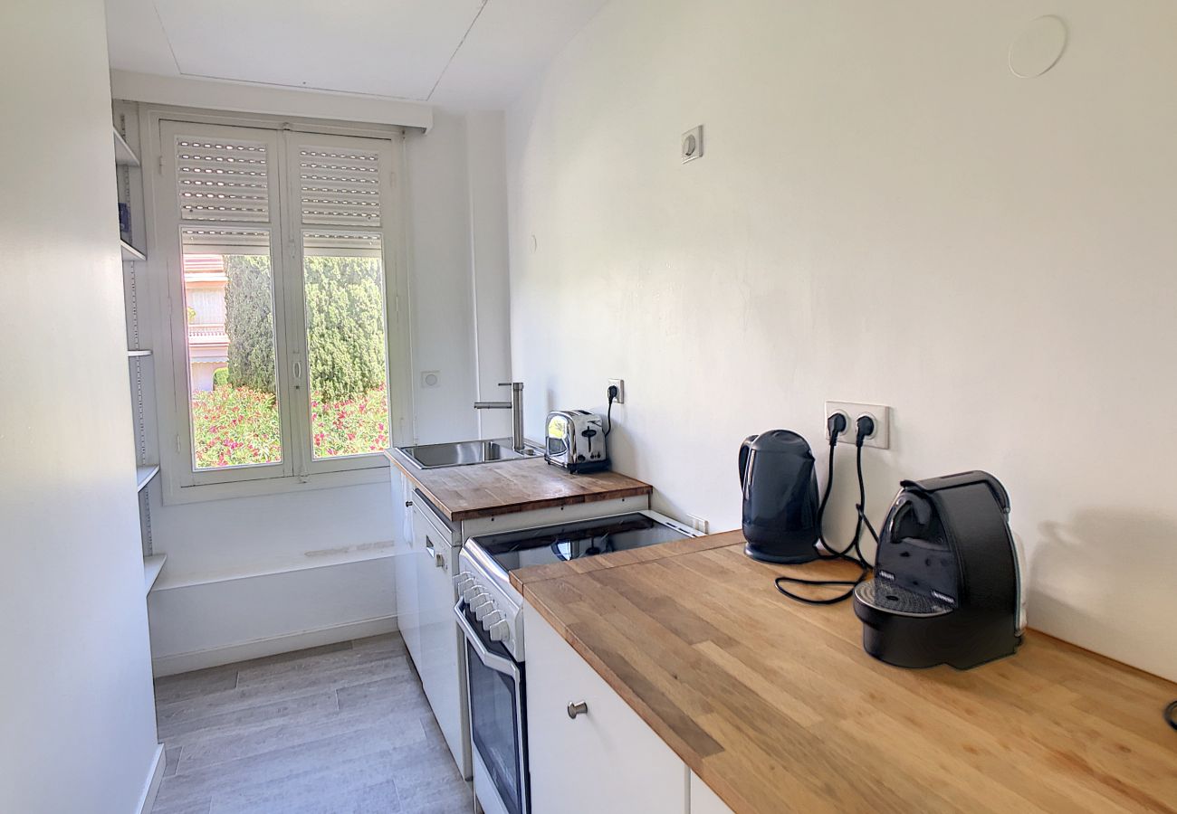 Apartment in Cannes - SAU310 / face mer Sur Croisette 3 chambres