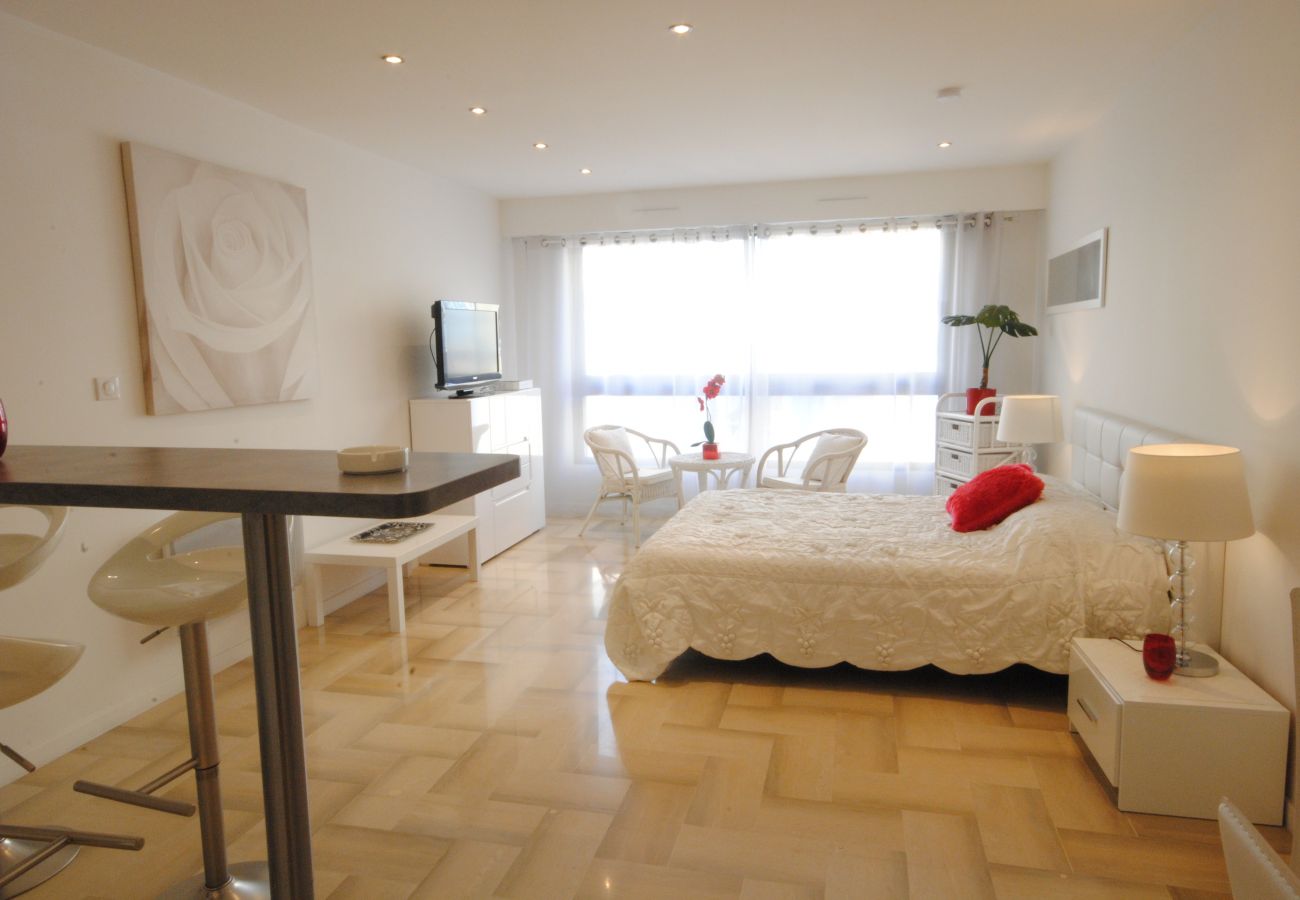Studio in Cannes - THI235 Studio de charme au Gray d'Albion