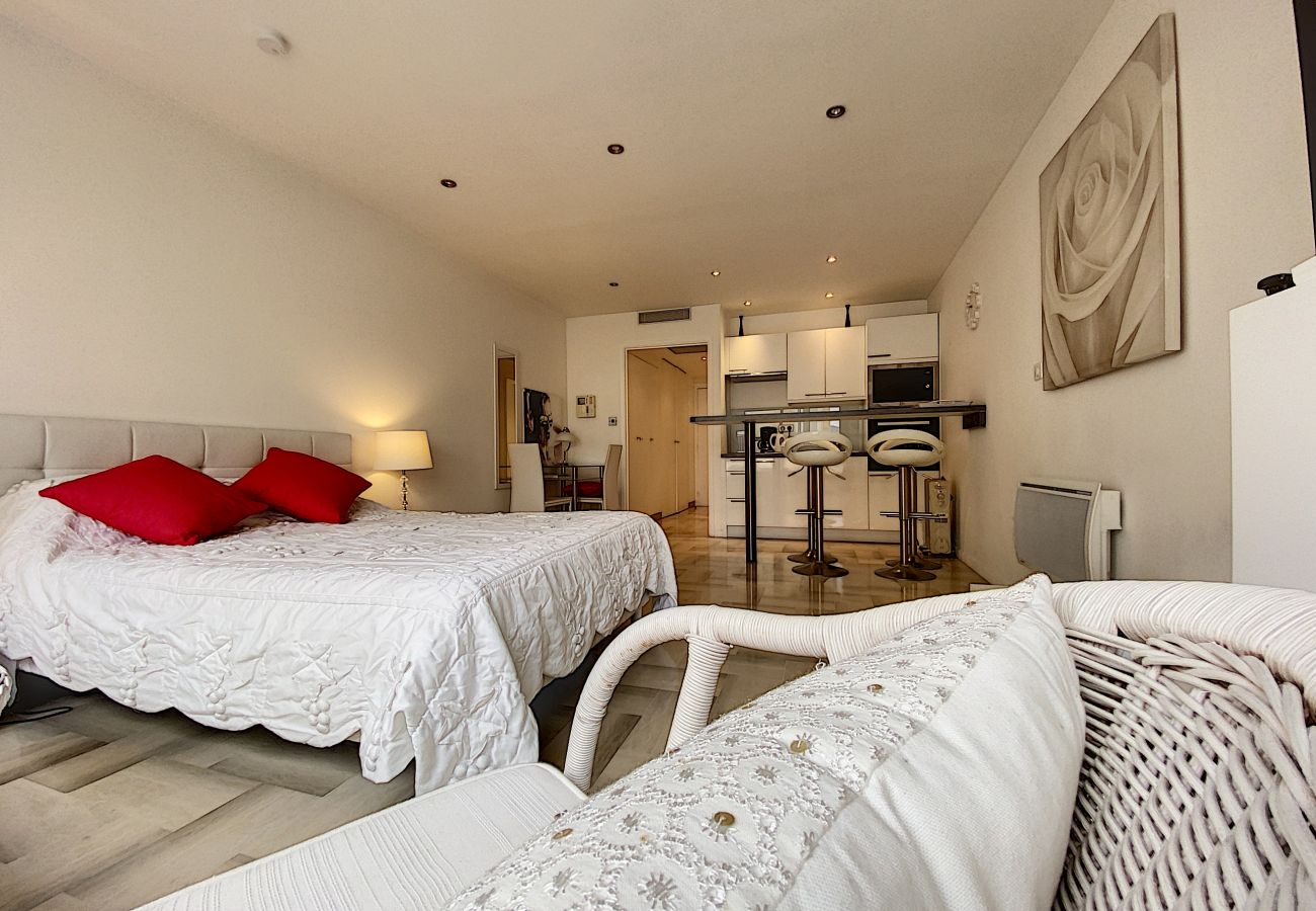 Studio in Cannes - THI235 Studio de charme au Gray d'Albion