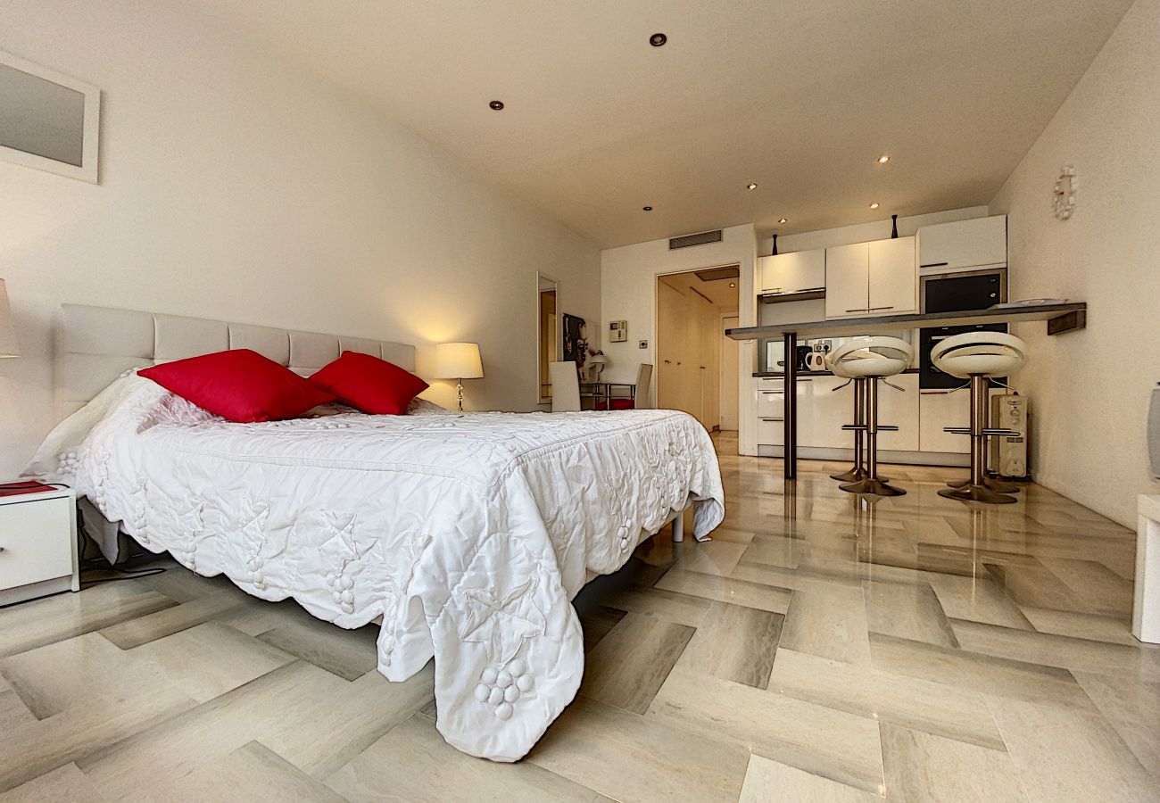 Studio in Cannes - THI235 Studio de charme au Gray d'Albion