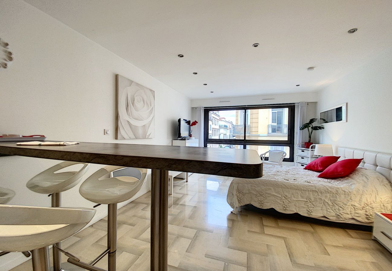 studio rental close to beaches cannes