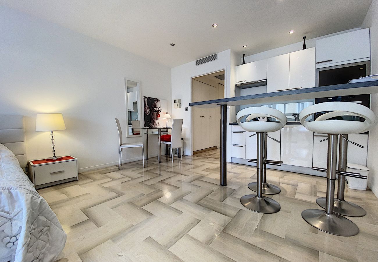 Studio in Cannes - THI235 Studio de charme au Gray d'Albion