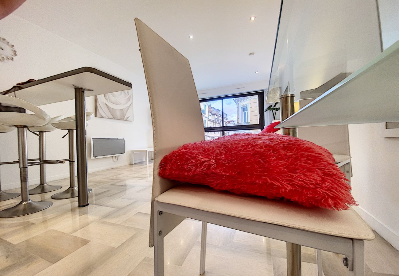 Studio in Cannes - THI235 Studio de charme au Gray d'Albion