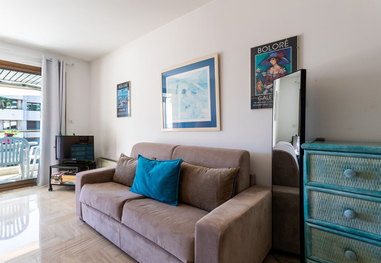 Studio in Cannes - BRA507 Studio terrasse Residence Gray d'Albion