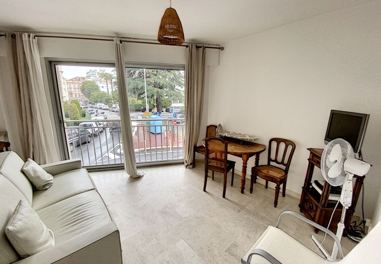 Apartment in Cannes - KAR146 Bel apt tout confort au centre de Cannes