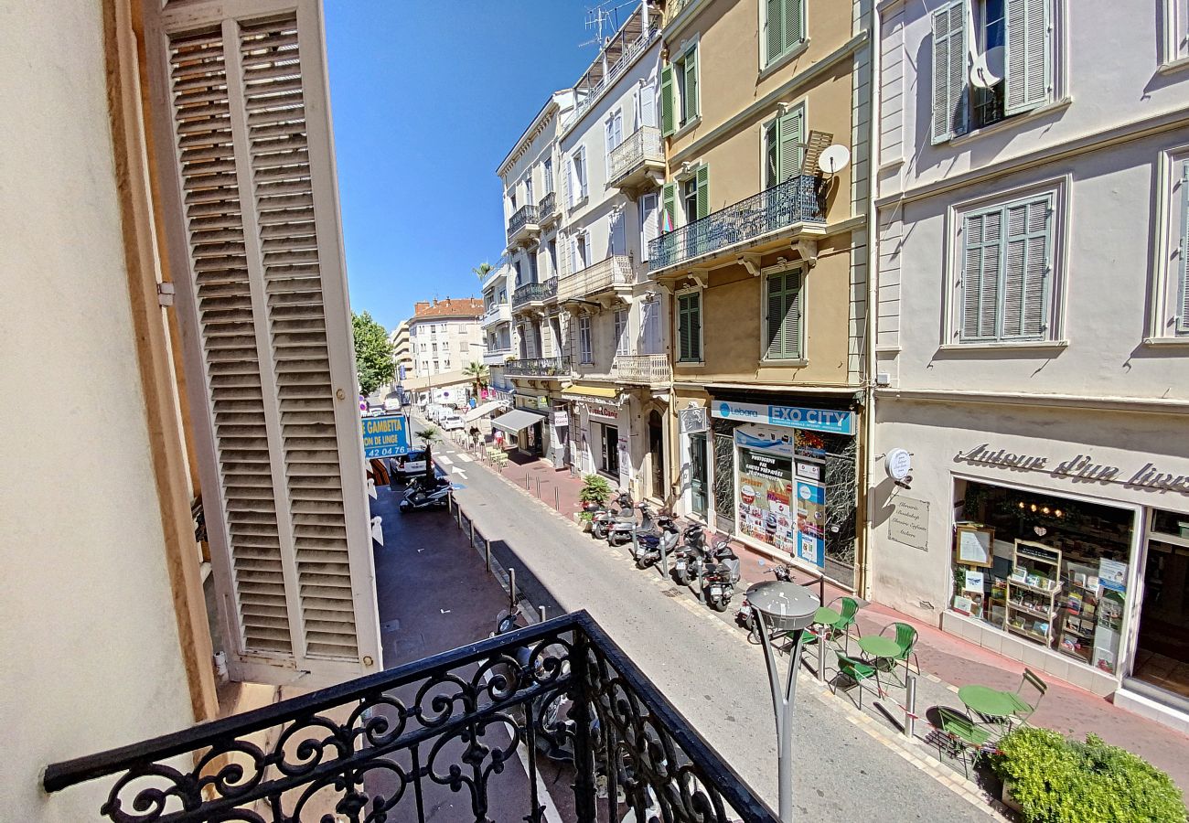 Apartment in Cannes - RAN44 Au centre ville 2 chambres