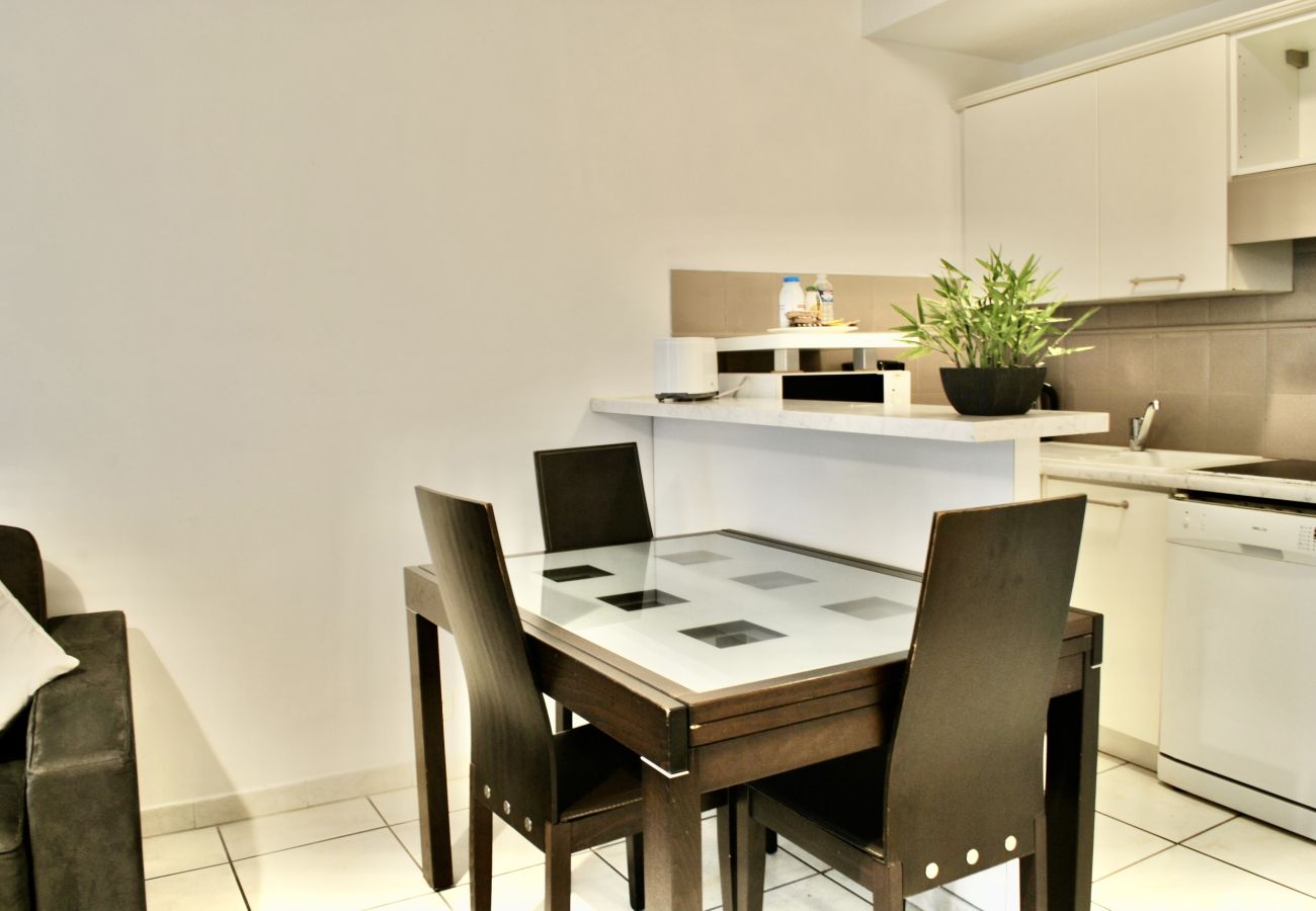 Apartment in Cannes - LHO5516 Au coeur de la ville 2 pièces