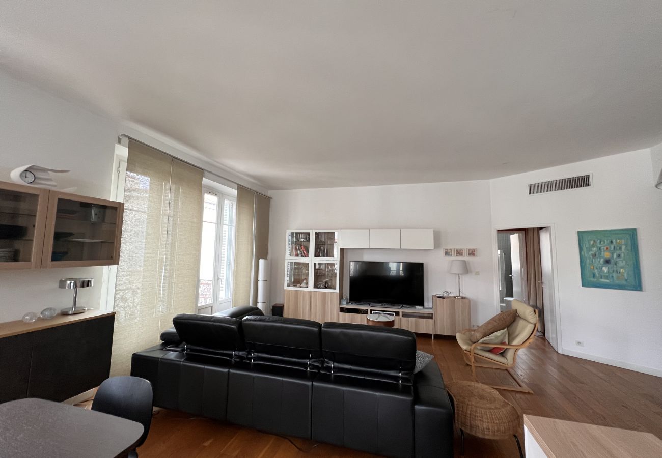 Apartment in Cannes - ZAC3562 / Spacieux 4 chambres centre ville