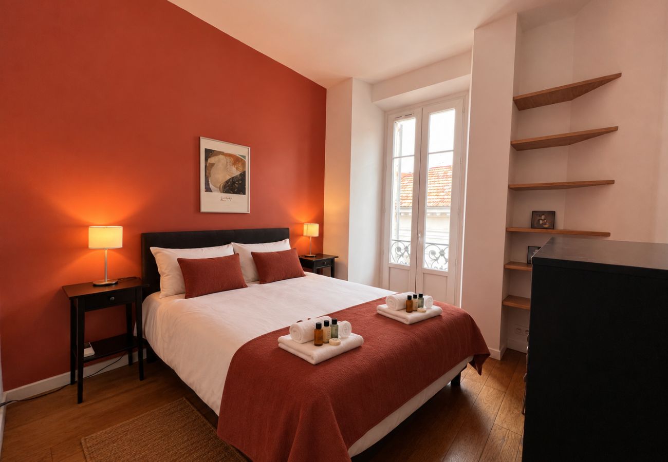 Apartment in Cannes - ZAC3562 / Spacieux 4 chambres centre ville