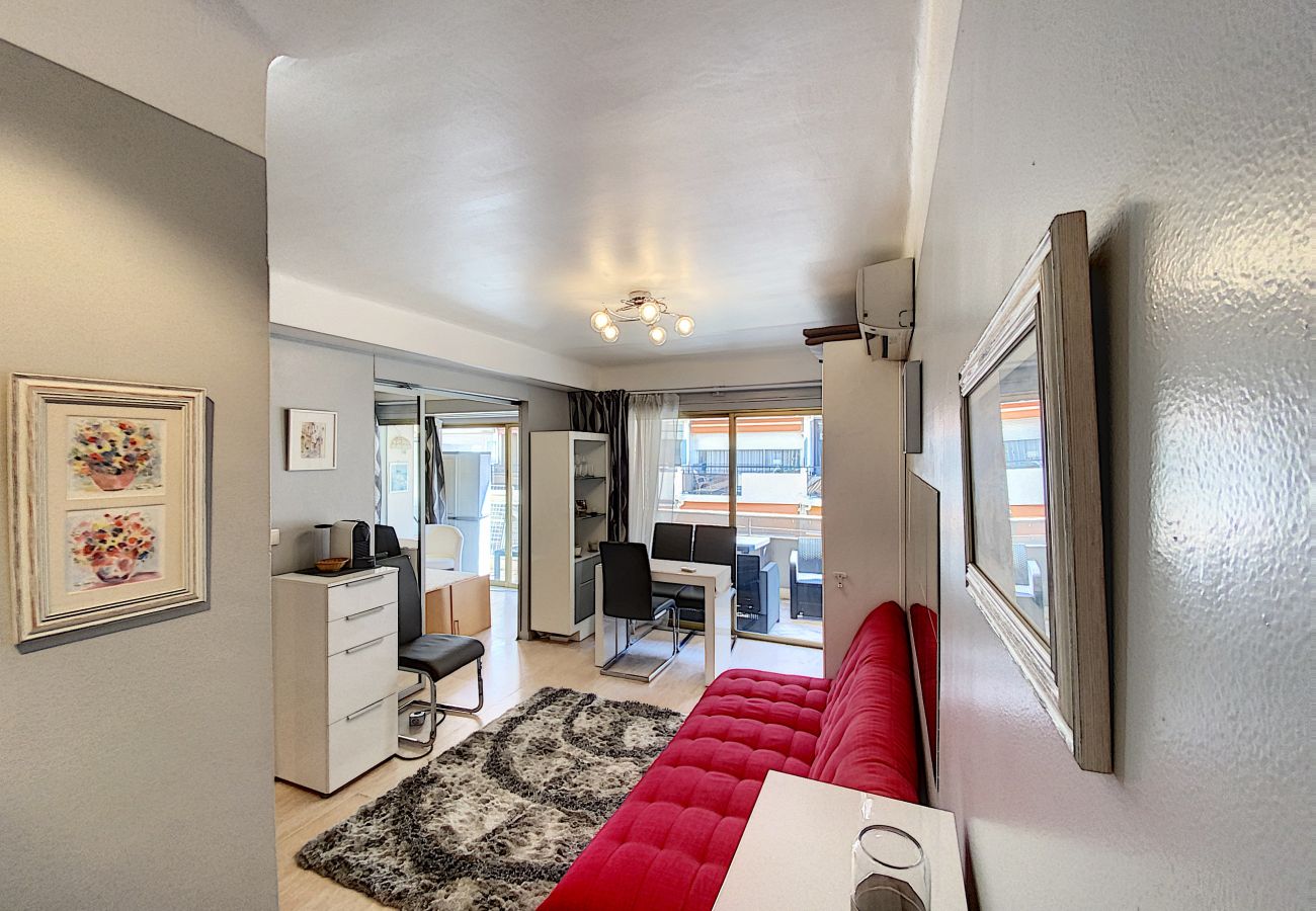 Apartment in Cannes - KRE3417 / Studio terrasse 2mn plage