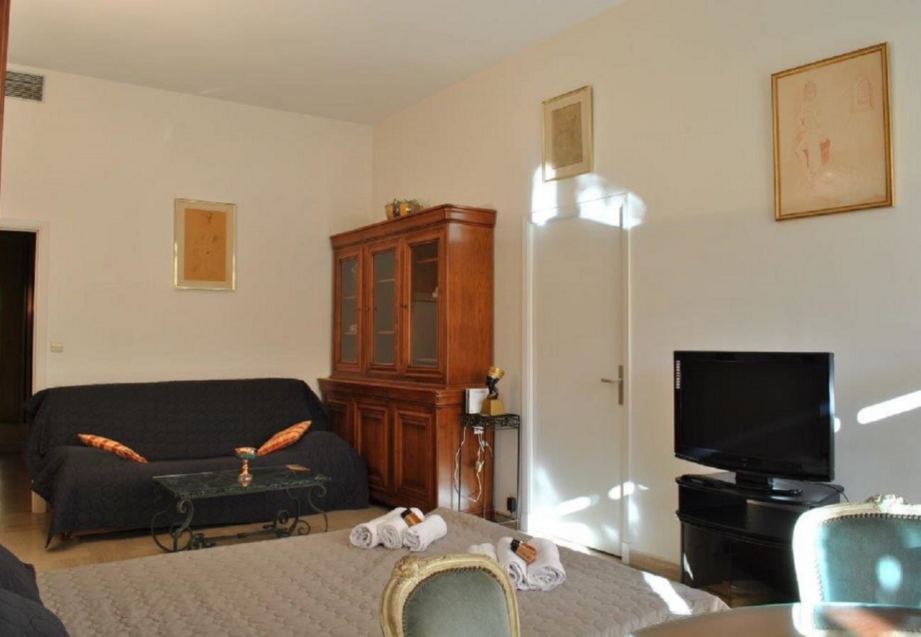 Studio in Cannes - LOU511 / Studio spacieux et bien équipé