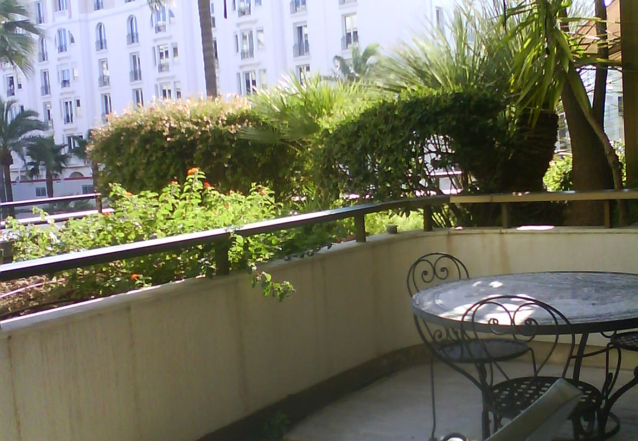 Studio in Cannes - LOU511 / Studio spacieux et bien équipé