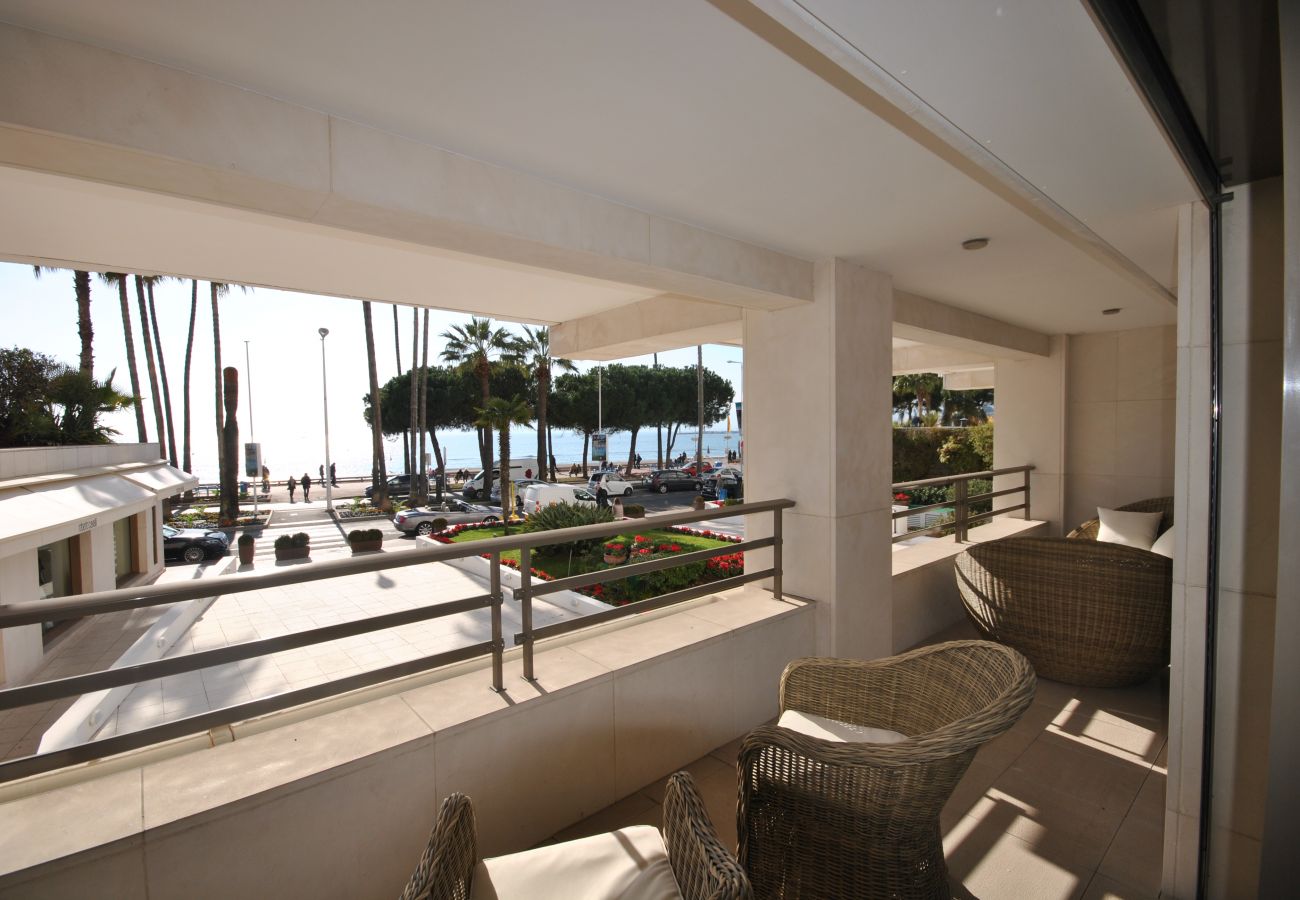 Apartment in Cannes - SAD5586 / Sur Croisette 3 pièces piscine