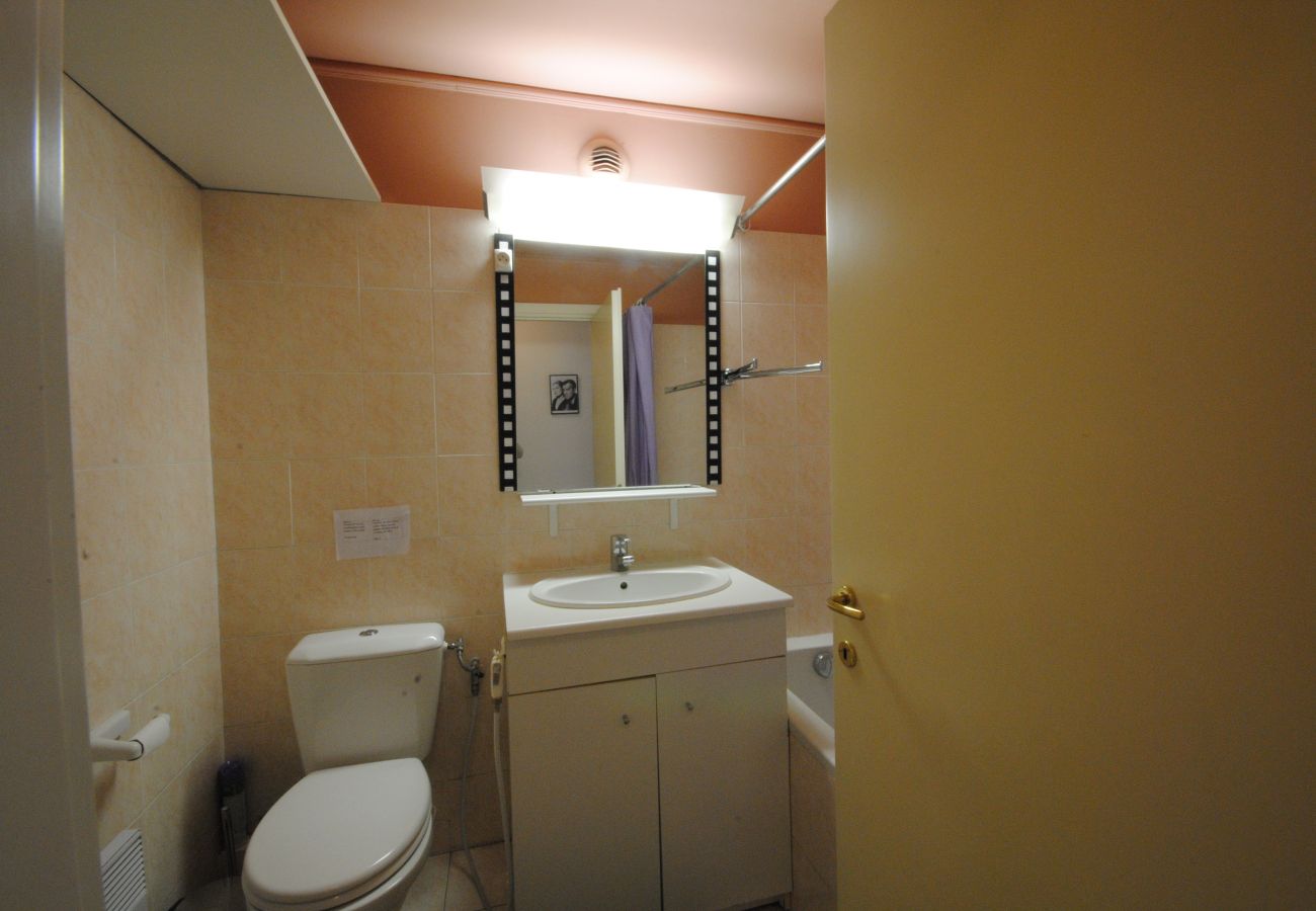 Apartment in Cannes - RET29 / Logement 3 personnes à 1min de la Gare