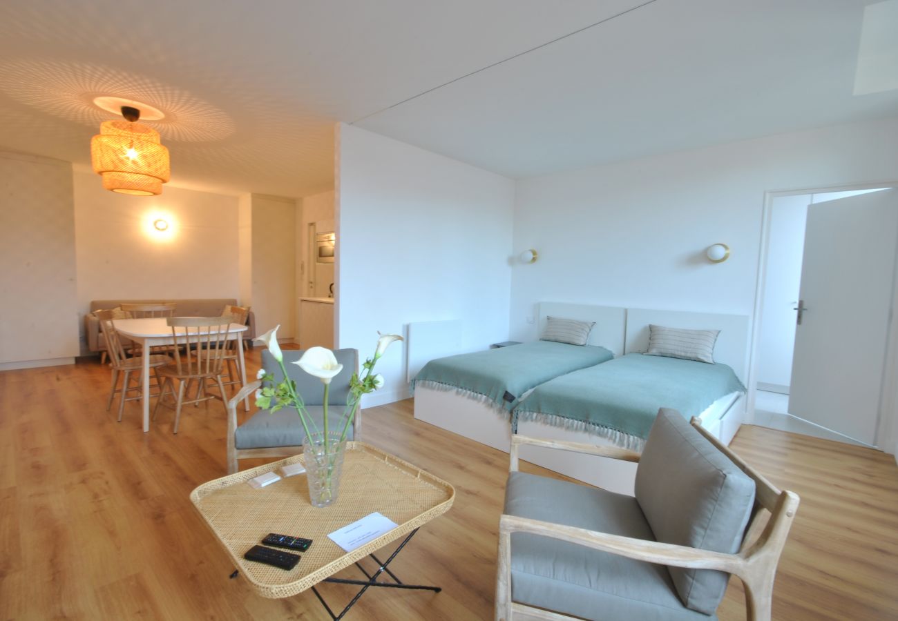 Studio in Cannes - GOLD2025 / Spacieux lumineux Studio central