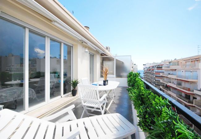 Studio in Cannes - ISN1096 Beau studio à 2 pas de la Croisette