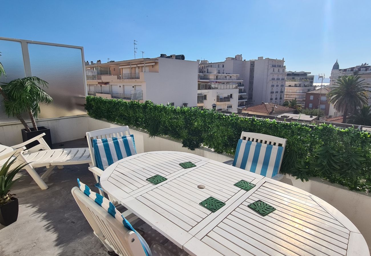 Studio in Cannes - ISN1096 Beau studio à 2 pas de la Croisette