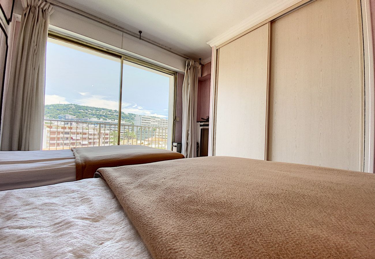 Apartment in Cannes - CHA34 / Spacieux 3 pièces, A/C, WI-FI