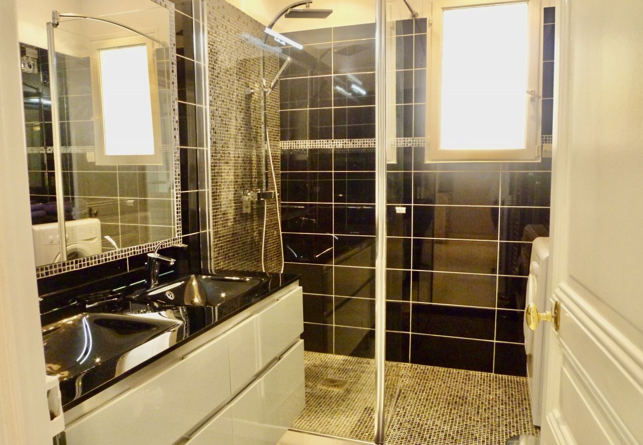 Apartment in Cannes - CAT3615 Apt spacieux à 1mn de la Croisette