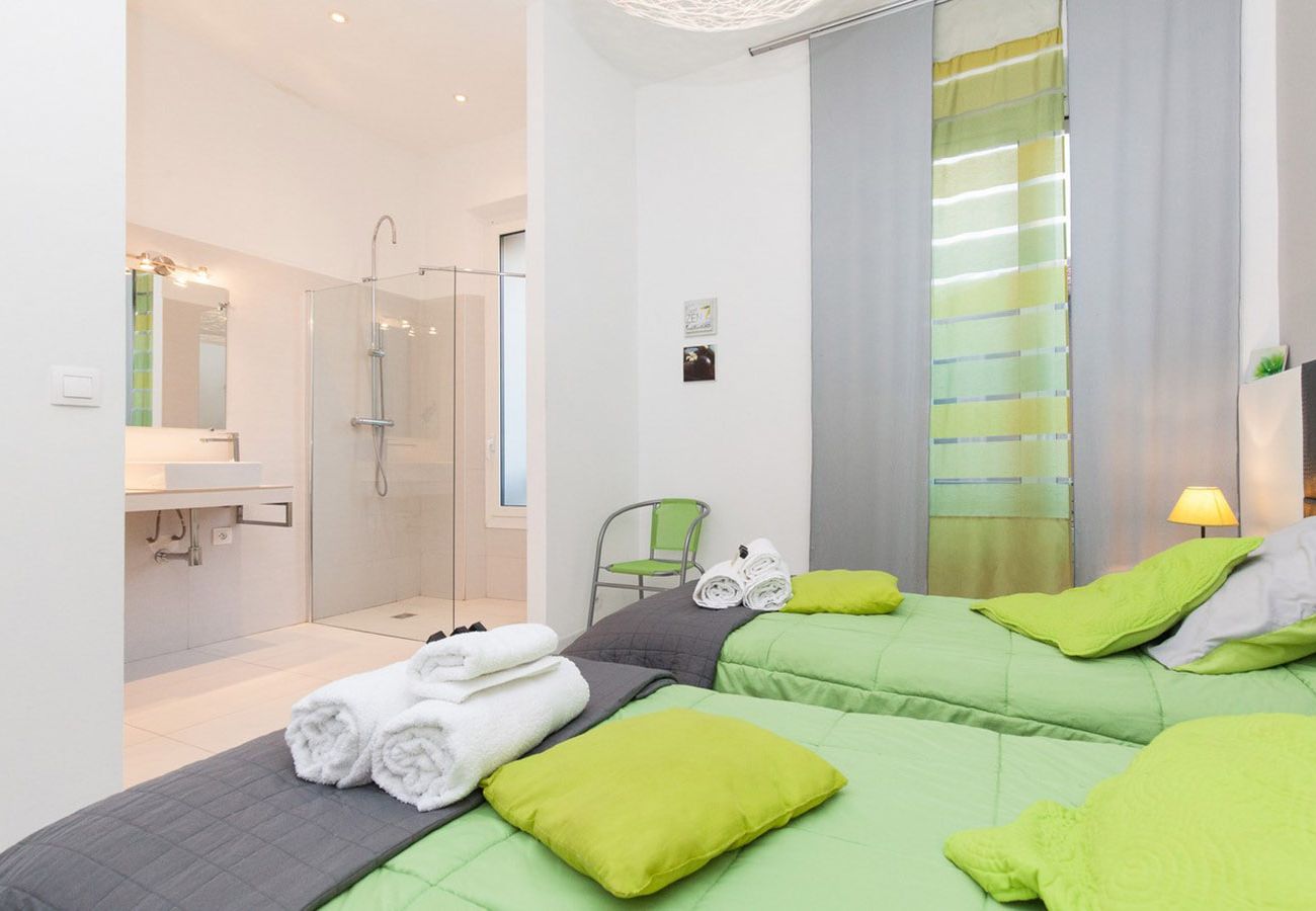 Apartment in Cannes - SUF3103 Beau 2 pièces moderne bien équippé