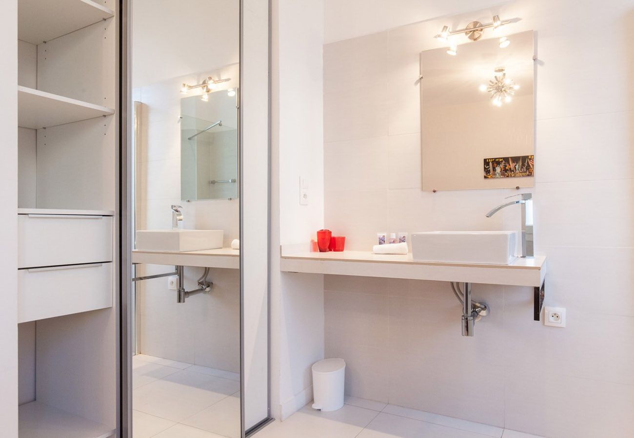 Apartment in Cannes - SUF3105 Beau 2 pièces modern bien équippé