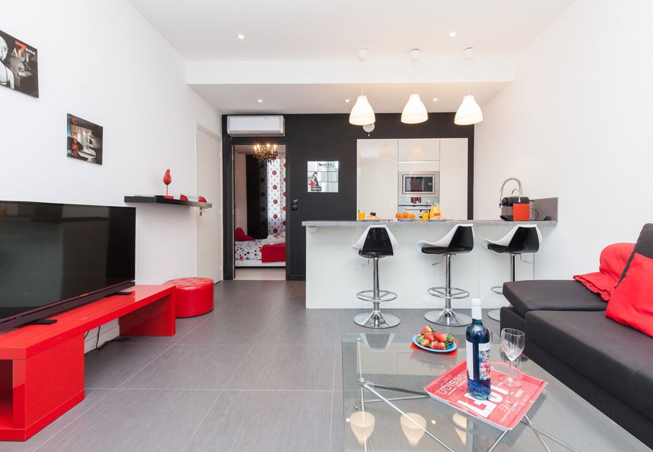 Apartment in Cannes - SUF3108  2 pièces moderne bien équippé