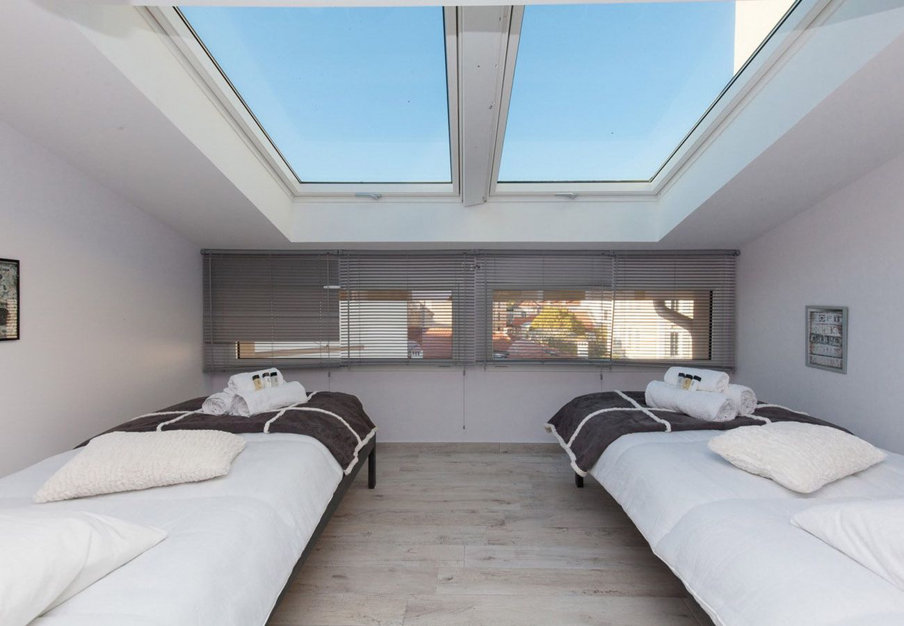 Apartment in Cannes - SUF3109  Beau 3 pièces moderne terrasse bien équip