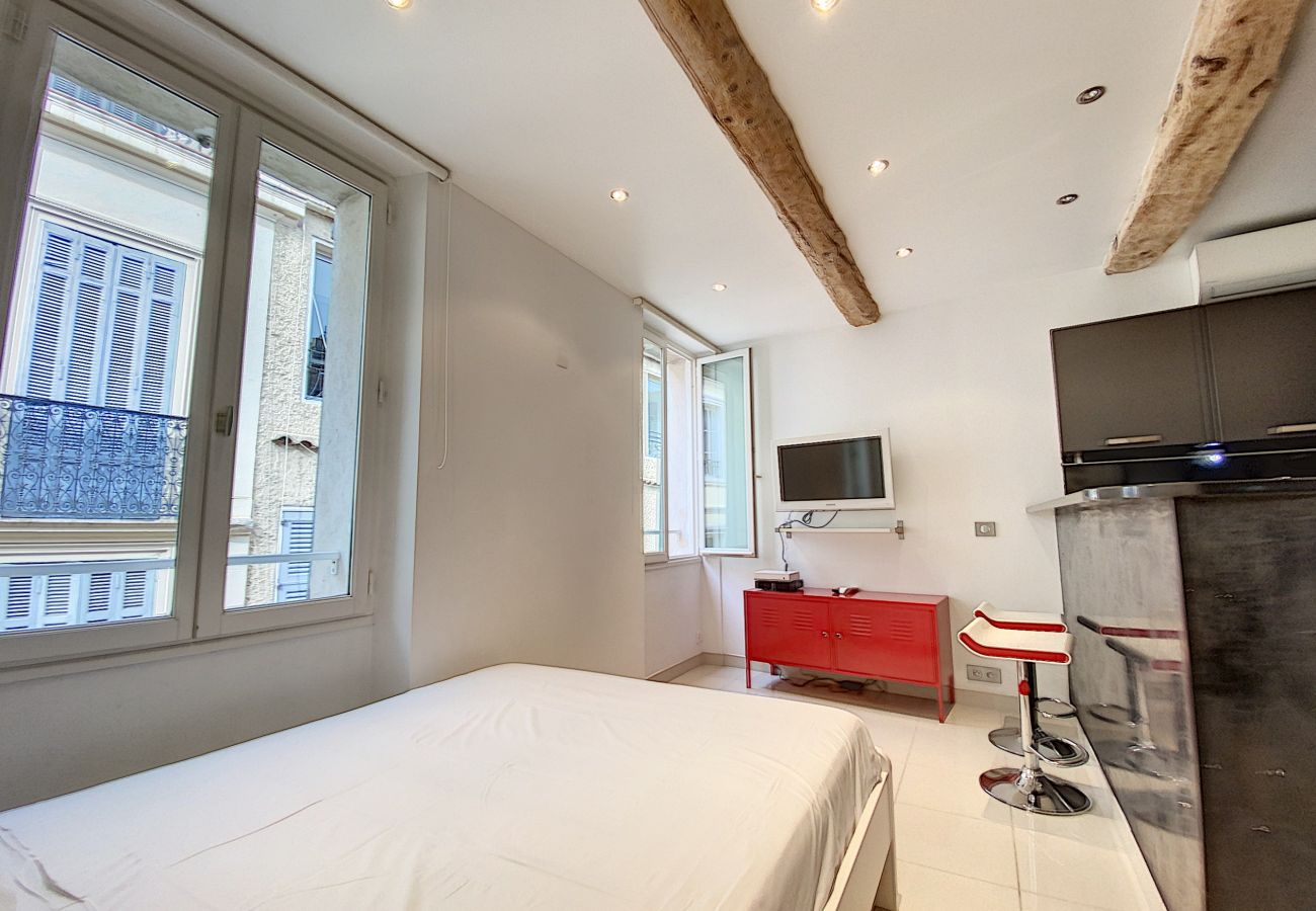 Studio in Cannes - BIA1820 Beau studio lumineux, à deux pas du Palais