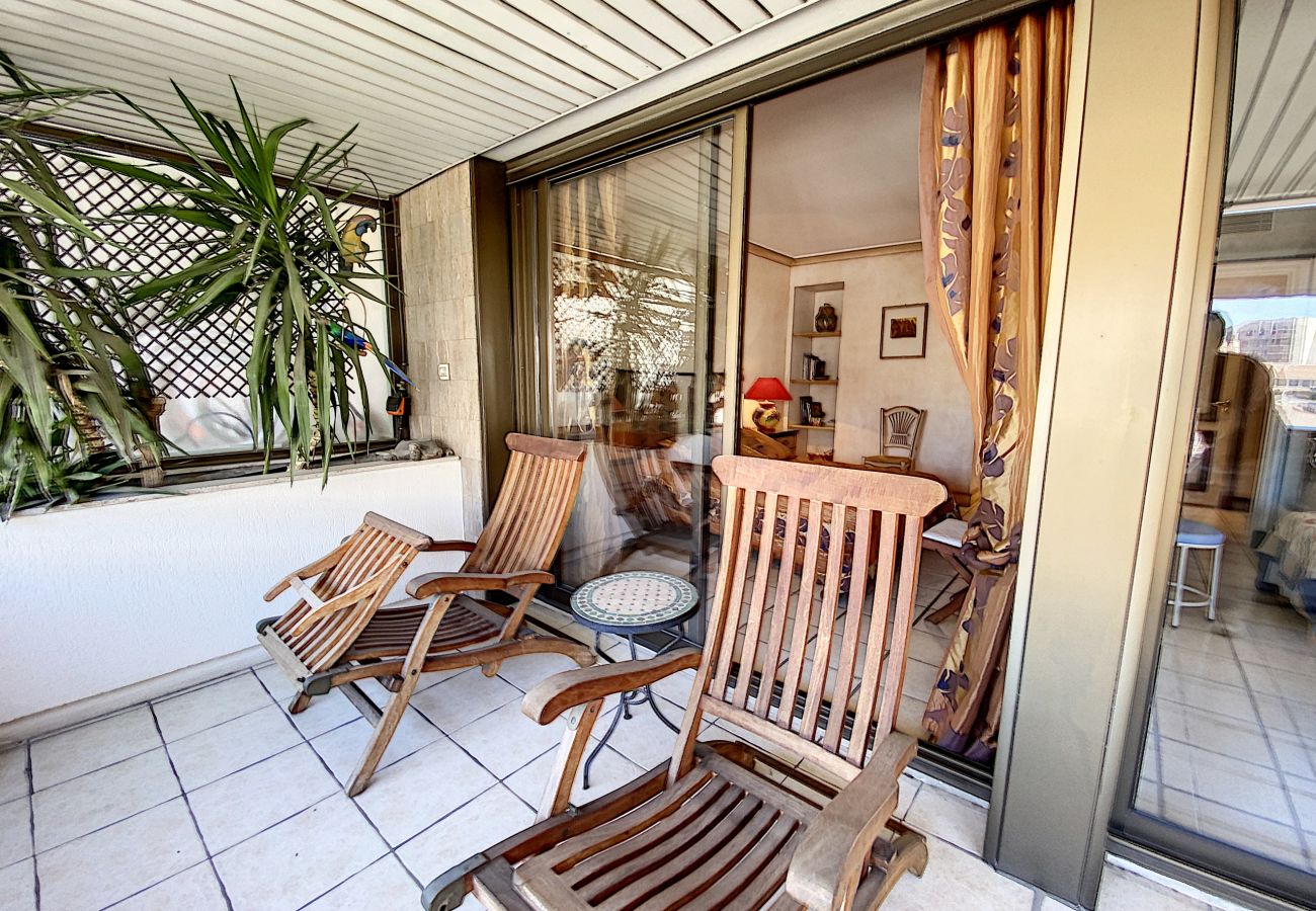 Apartment in Cannes - NES1198 Bel appartement à deux pas du Palais