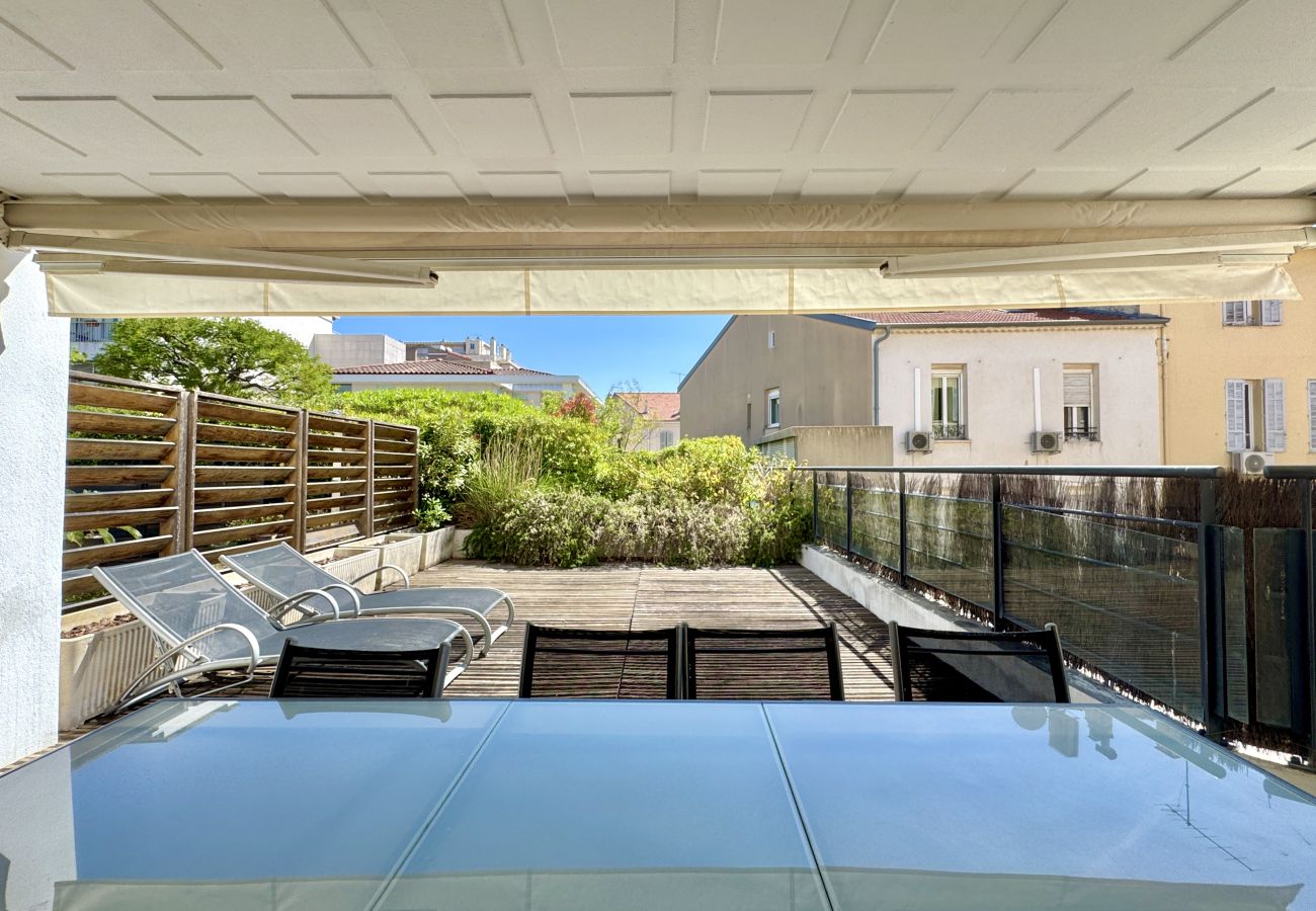 Apartment in Cannes - PAU343  / centre 4 rooms terrasse