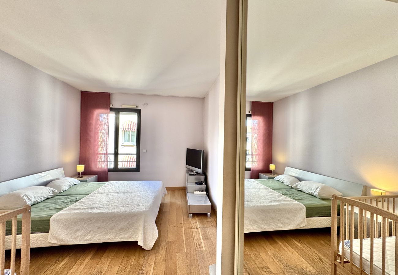 Apartment in Cannes - PAU343  / centre 4 rooms terrasse
