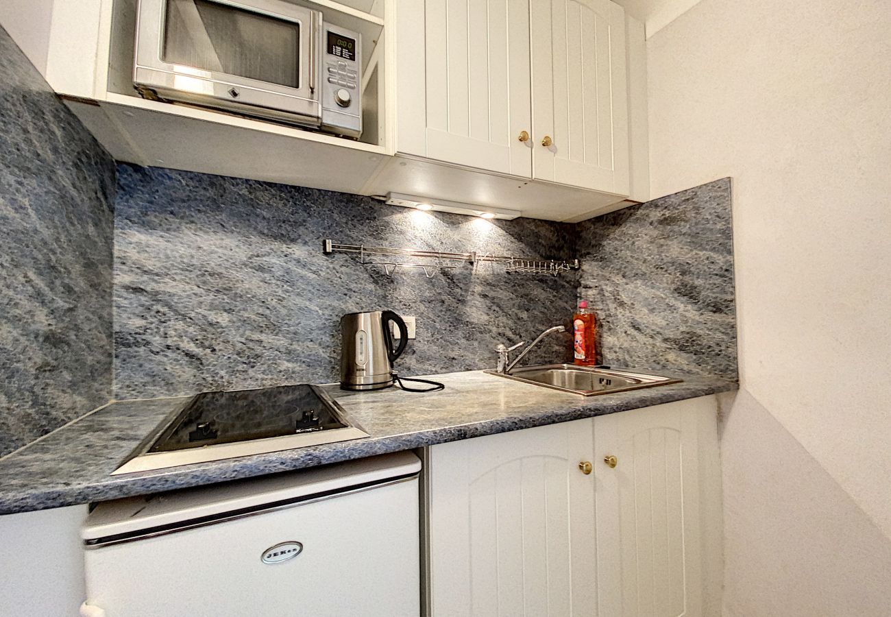 Apartment in Cannes - DOR1314 / Superbe apt idéalement situé dans Cannes