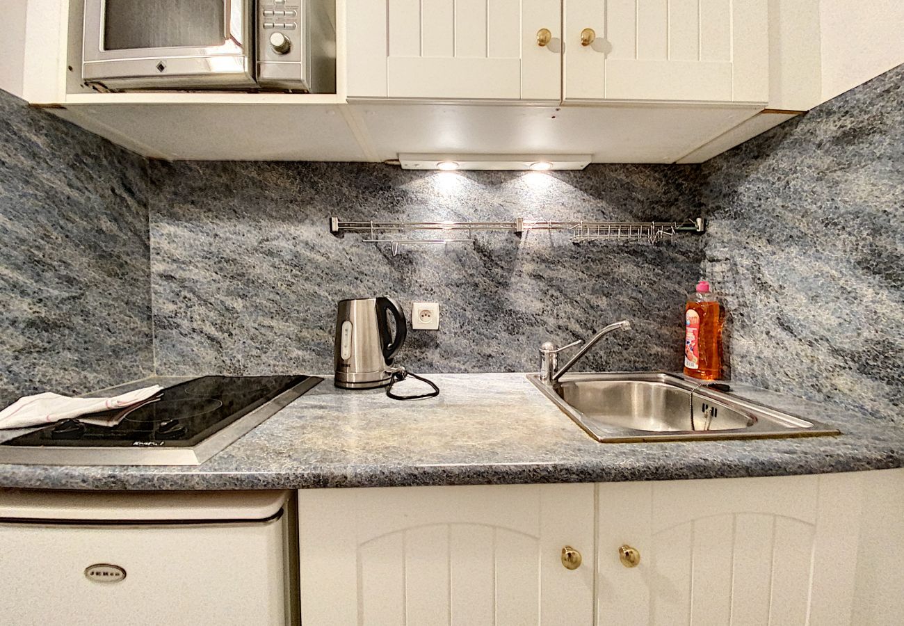 Apartment in Cannes - DOR1314 / Superbe apt idéalement situé dans Cannes