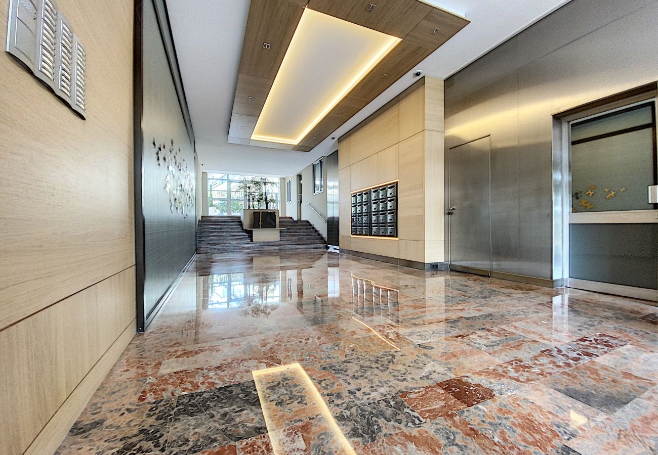 Apartment in Cannes - LAL167 / Sur Croisette vue mer