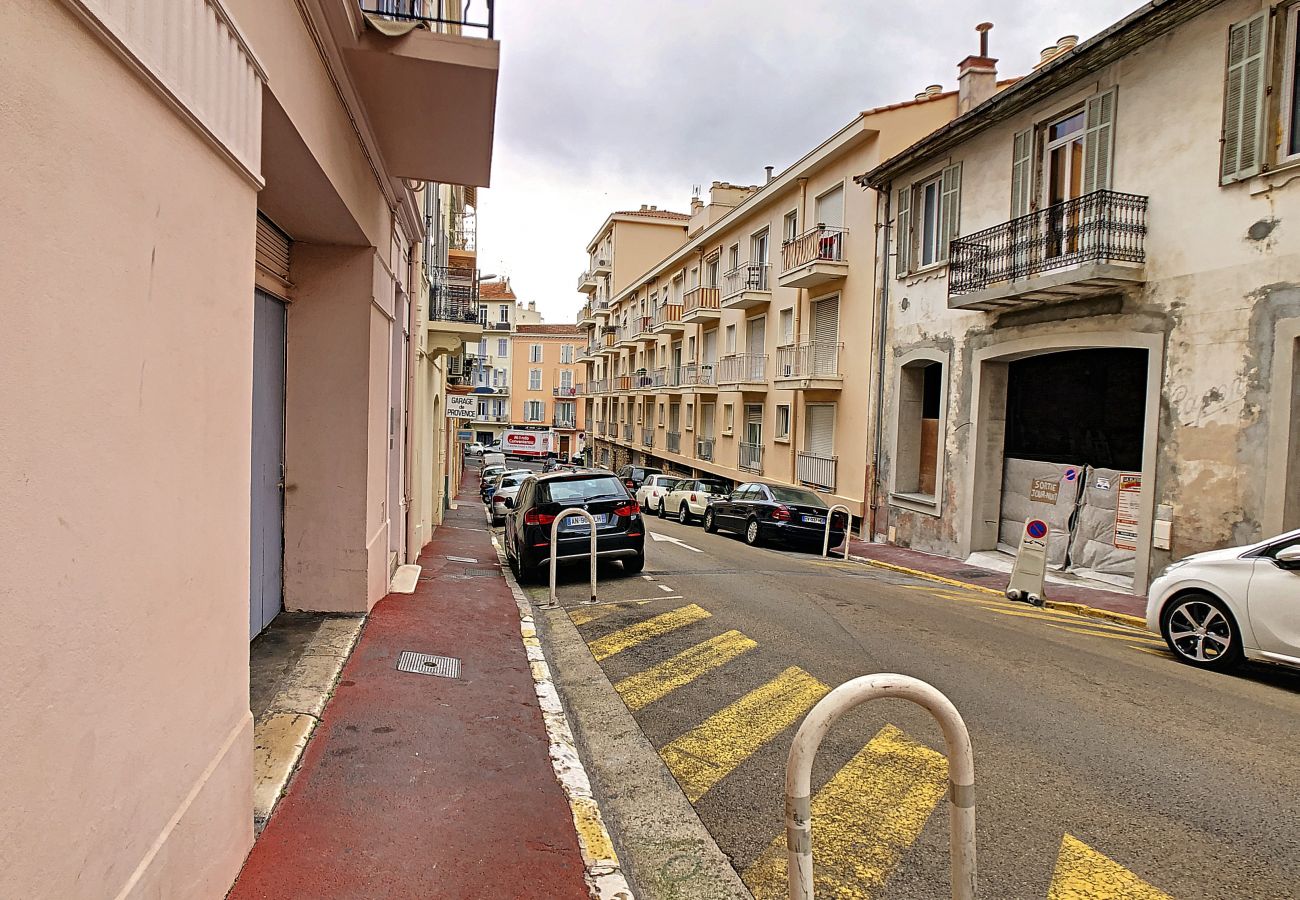Studio in Cannes - KEG2802 / Studio proche centre,plage,terrasse