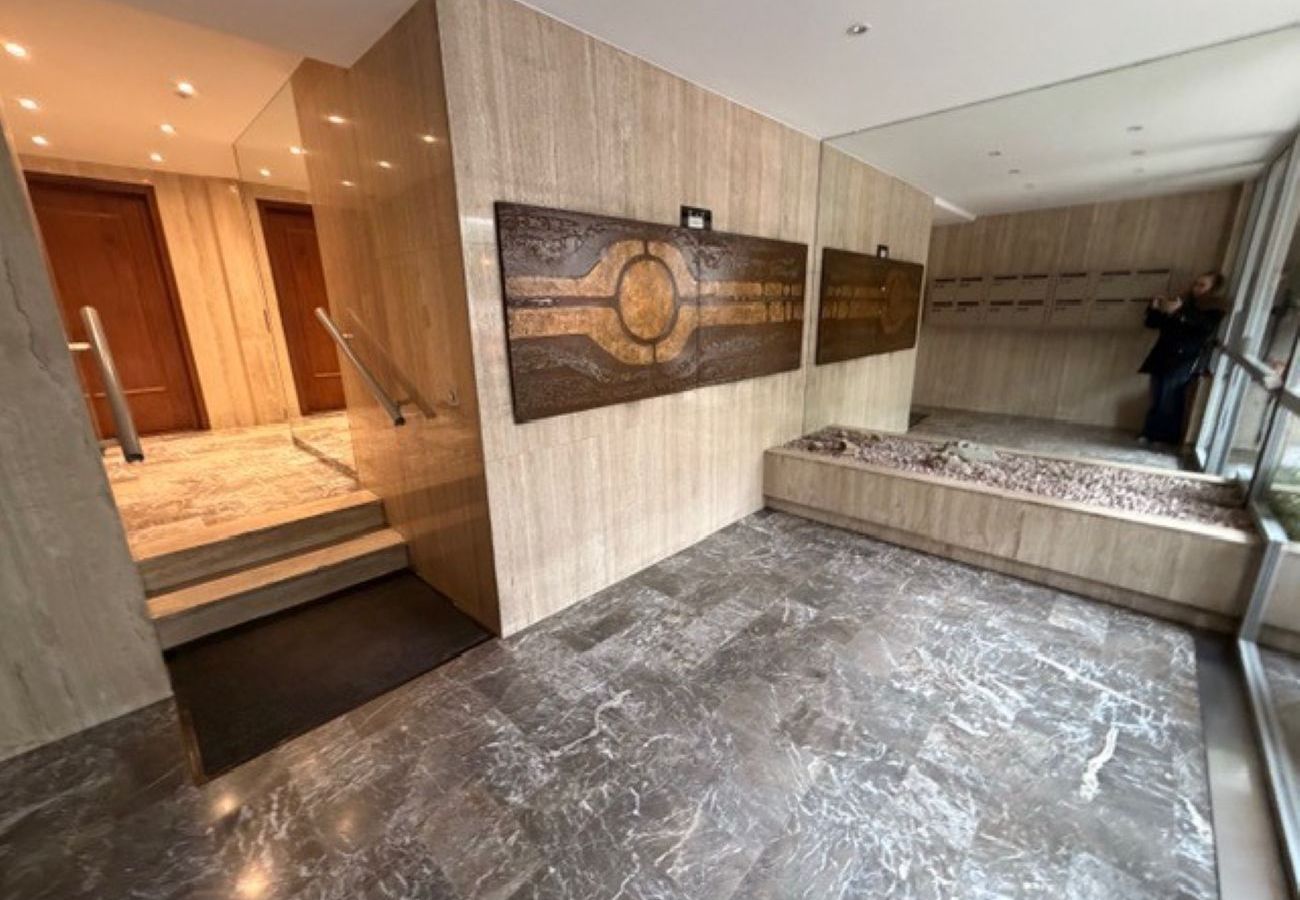 Apartment in Cannes - GAR2207 Beau 2 pièces centre terasse