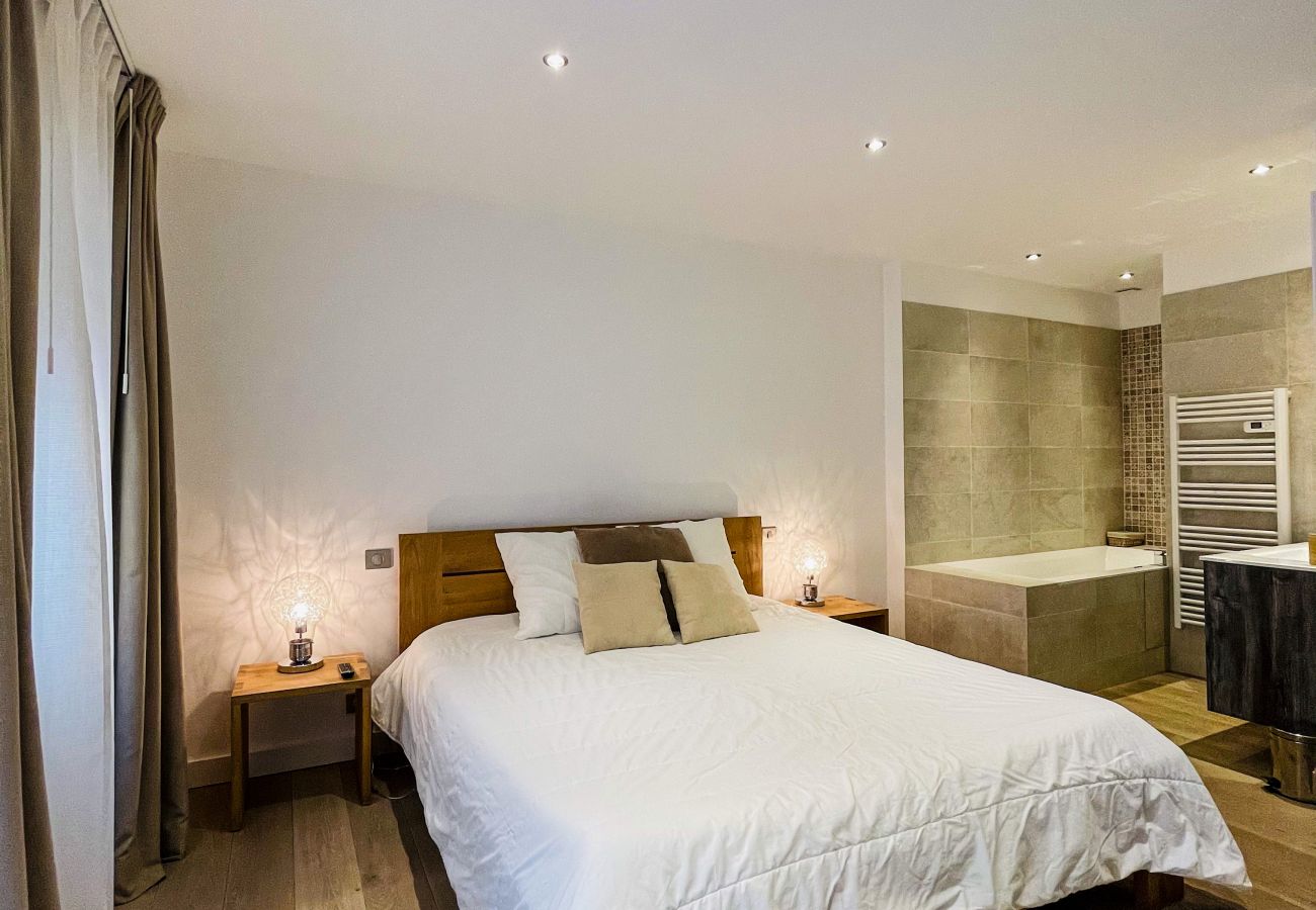 room for rent holiday cannes