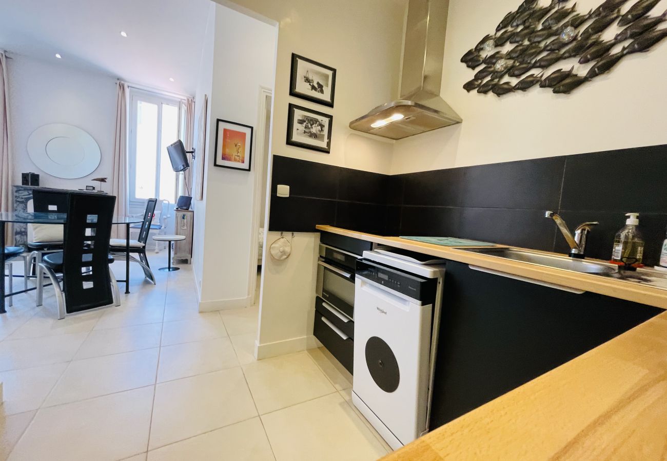 Apartment in Cannes - RIV592 Charmant logement à 3min de la croisette