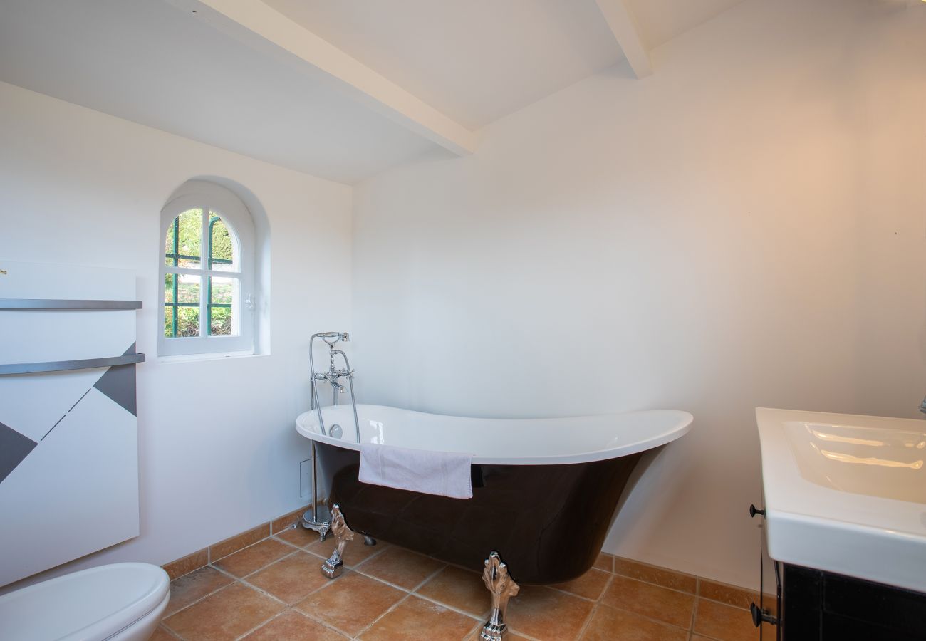 Villa in Mandelieu-la-Napoule - VILLA JUSTINE VI4239 By Riviera Holiday Homes