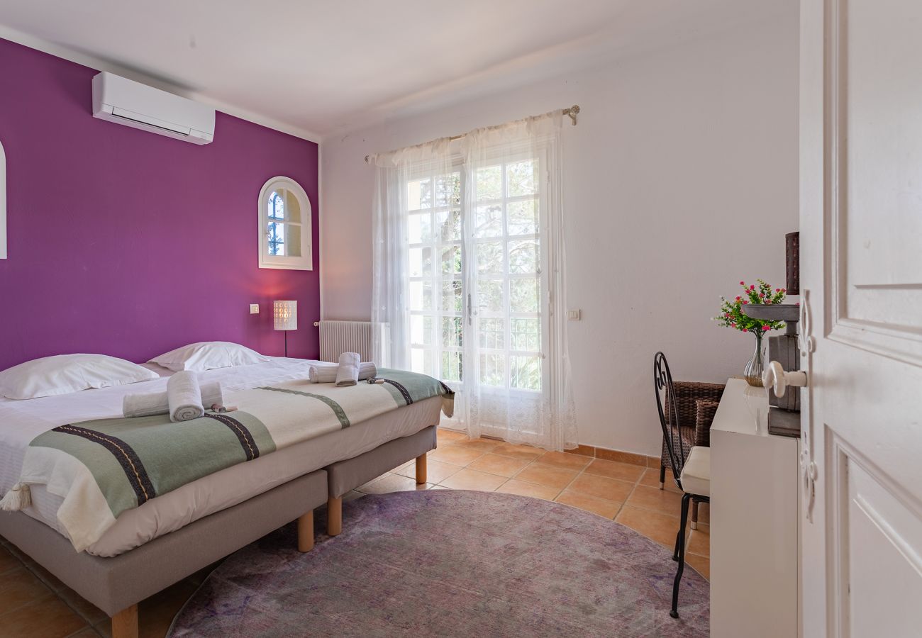 Villa in Mandelieu-la-Napoule - VILLA JUSTINE VI4239 By Riviera Holiday Homes