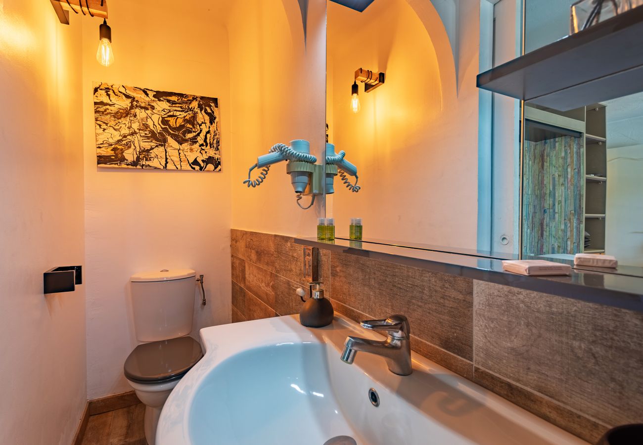 Villa in Mandelieu-la-Napoule - VILLA JUSTINE VI4239 By Riviera Holiday Homes